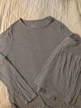 Cozy Earth Heather Gray Long Sleeve Ribbed Top